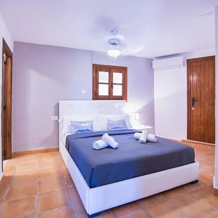 Luxury Christine Sea View Villa *